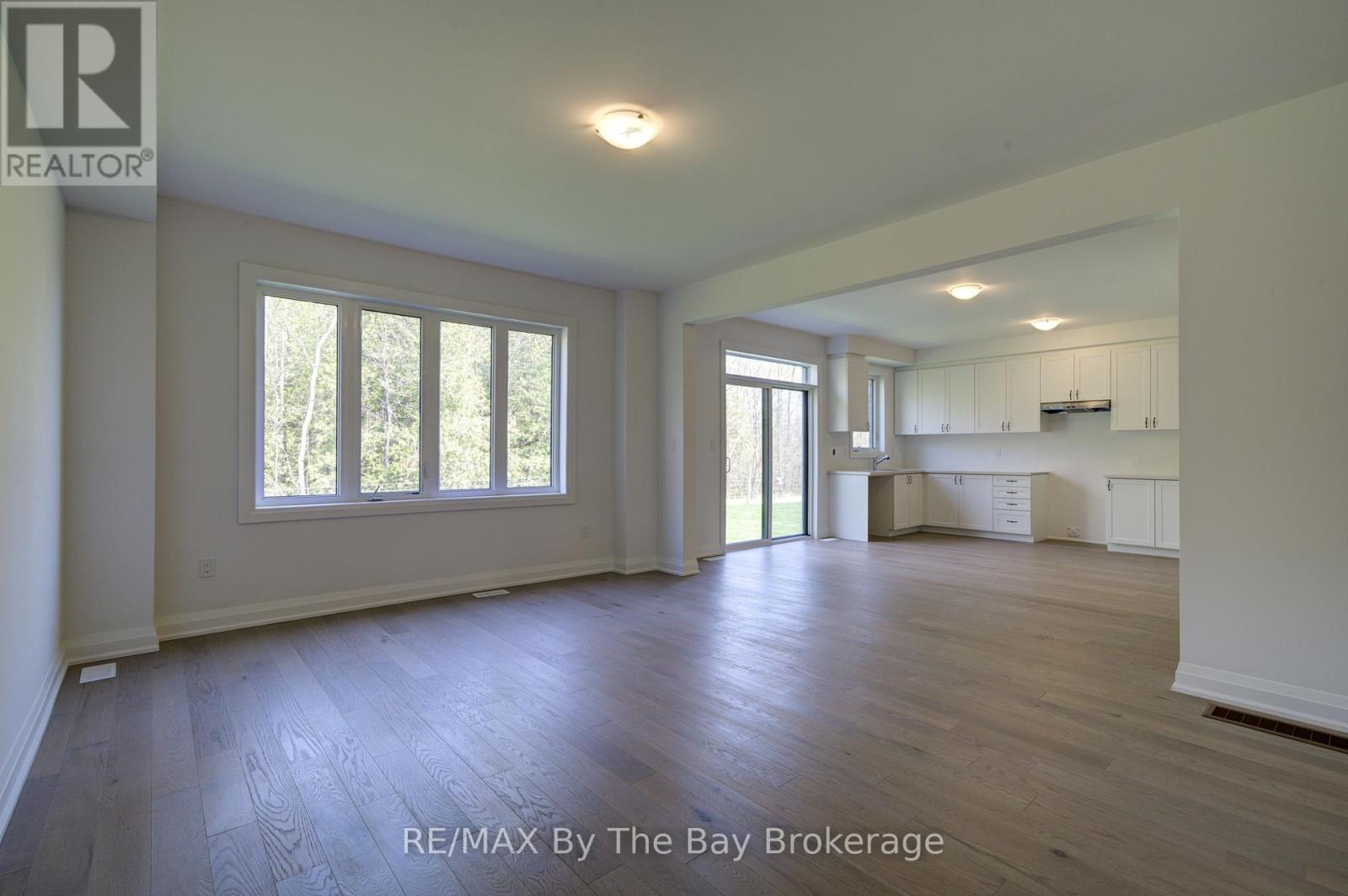 38 Amber Drive, Wasaga Beach, Ontario  L9Z 0R8 - Photo 8 - S13249182