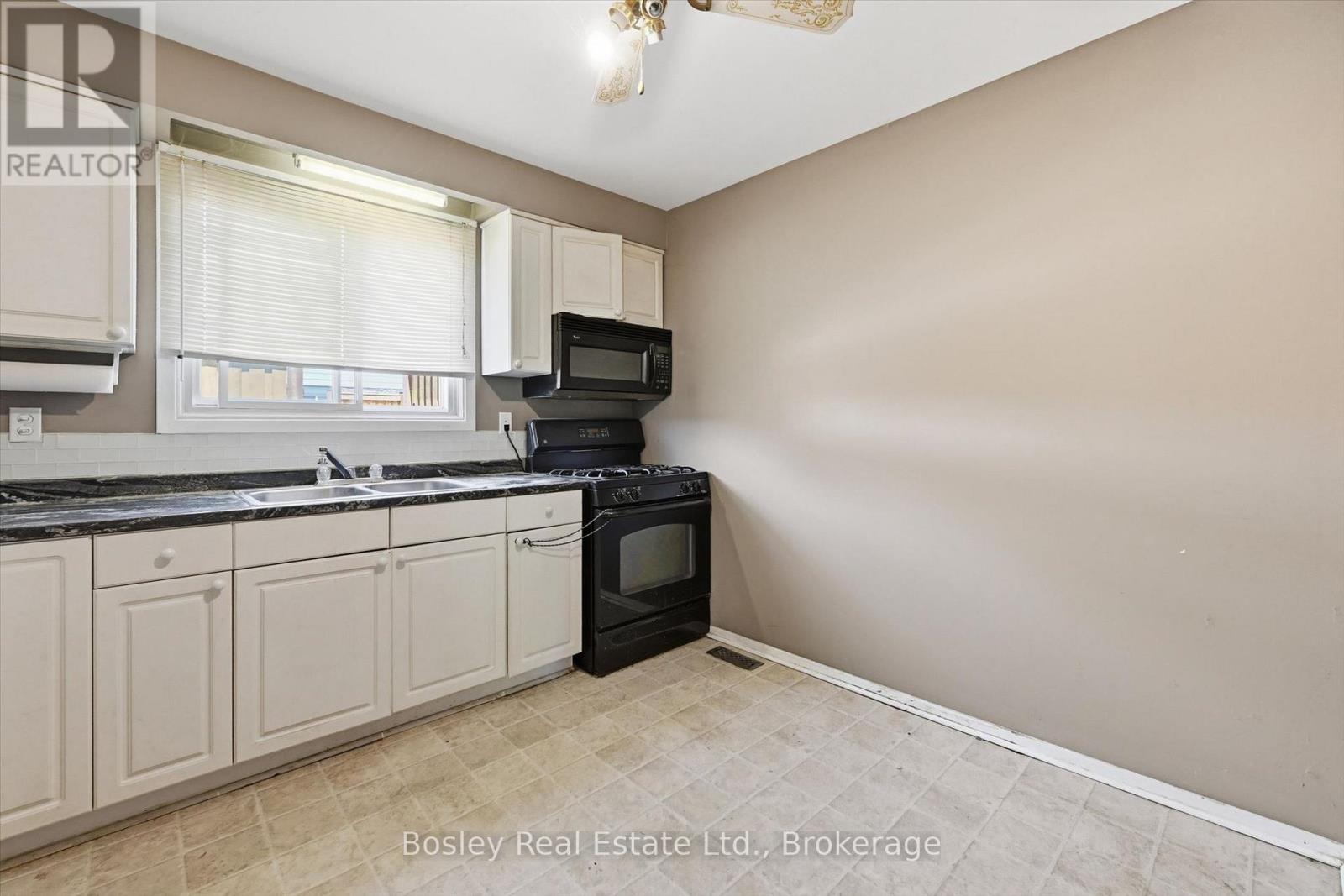 107 - 5475 Lakeshore Street, Burlington, Ontario  L7L 1E1 - Photo 14 - W13248862