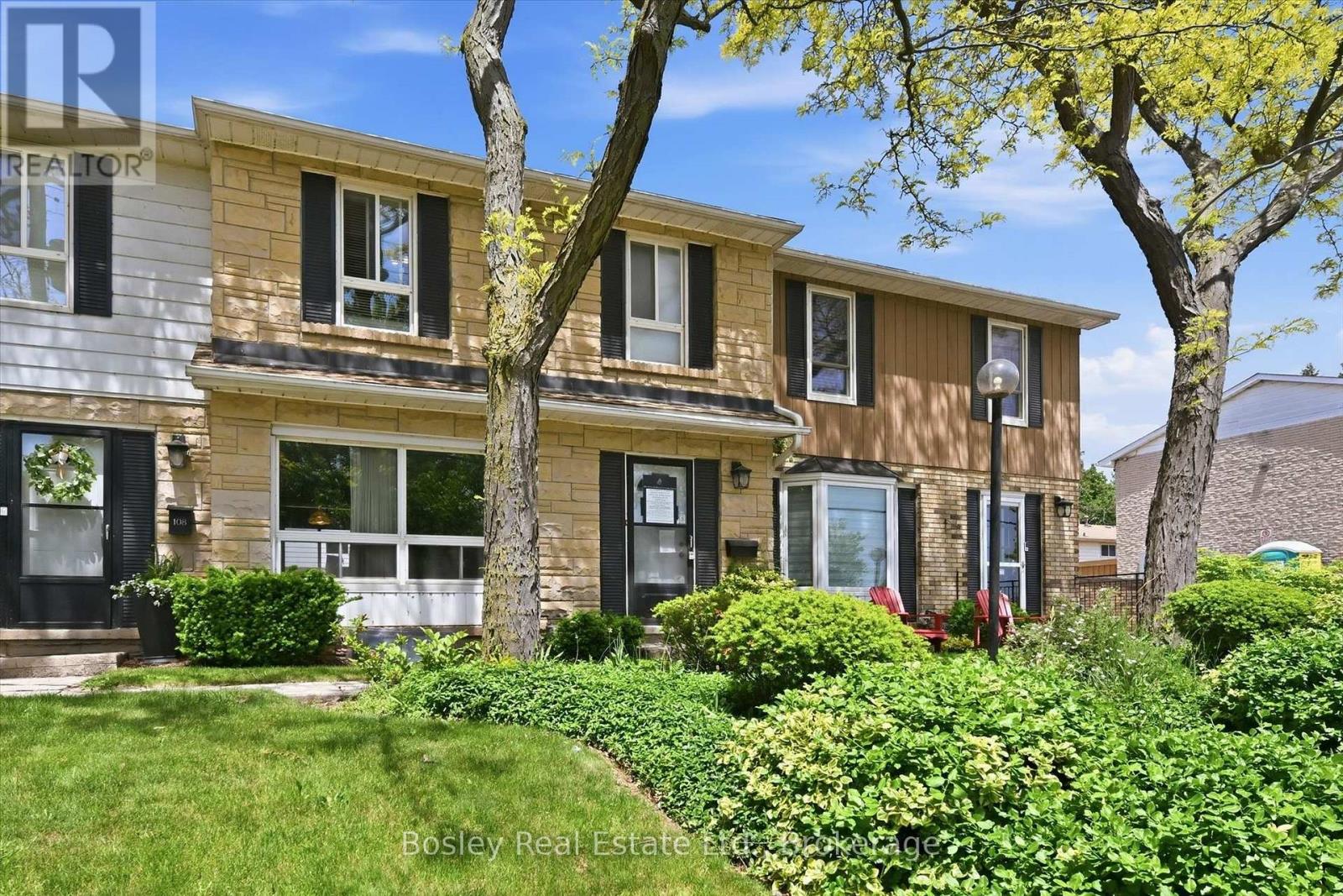 107 - 5475 Lakeshore Street, Burlington, Ontario  L7L 1E1 - Photo 2 - W13248862