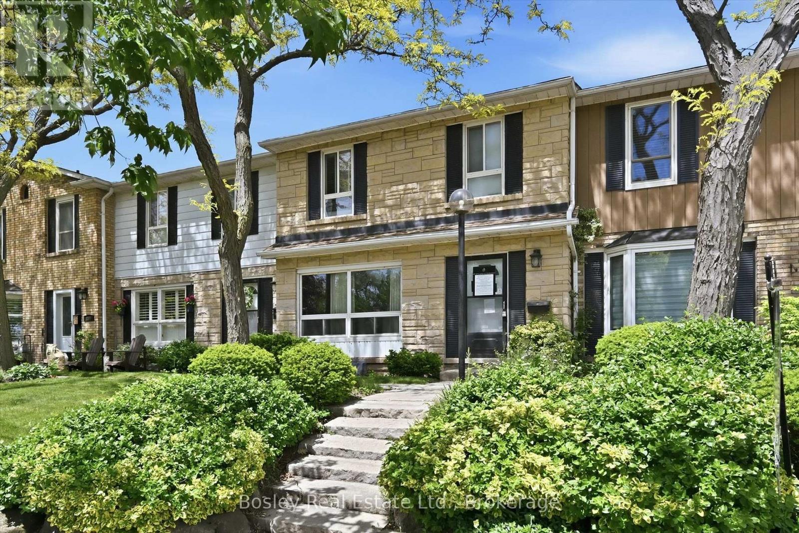 107 - 5475 Lakeshore Street, Burlington, Ontario  L7L 1E1 - Photo 3 - W13248862