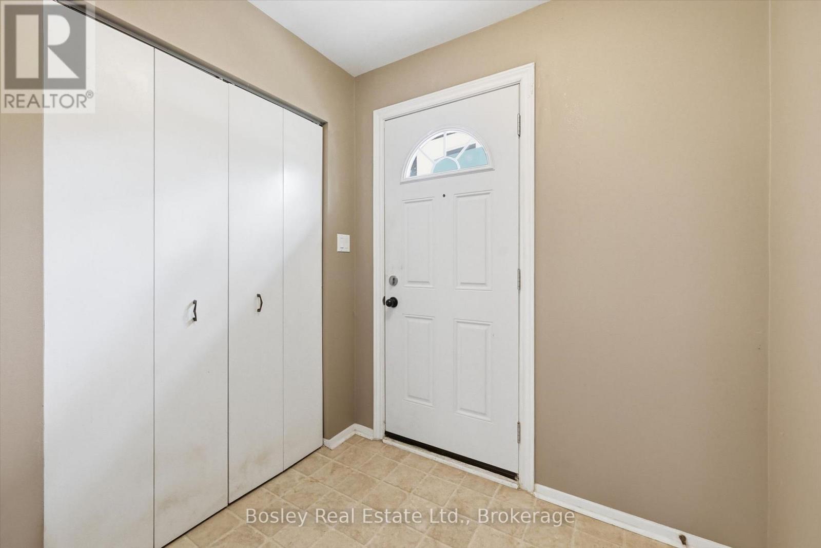 107 - 5475 Lakeshore Street, Burlington, Ontario  L7L 1E1 - Photo 5 - W13248862