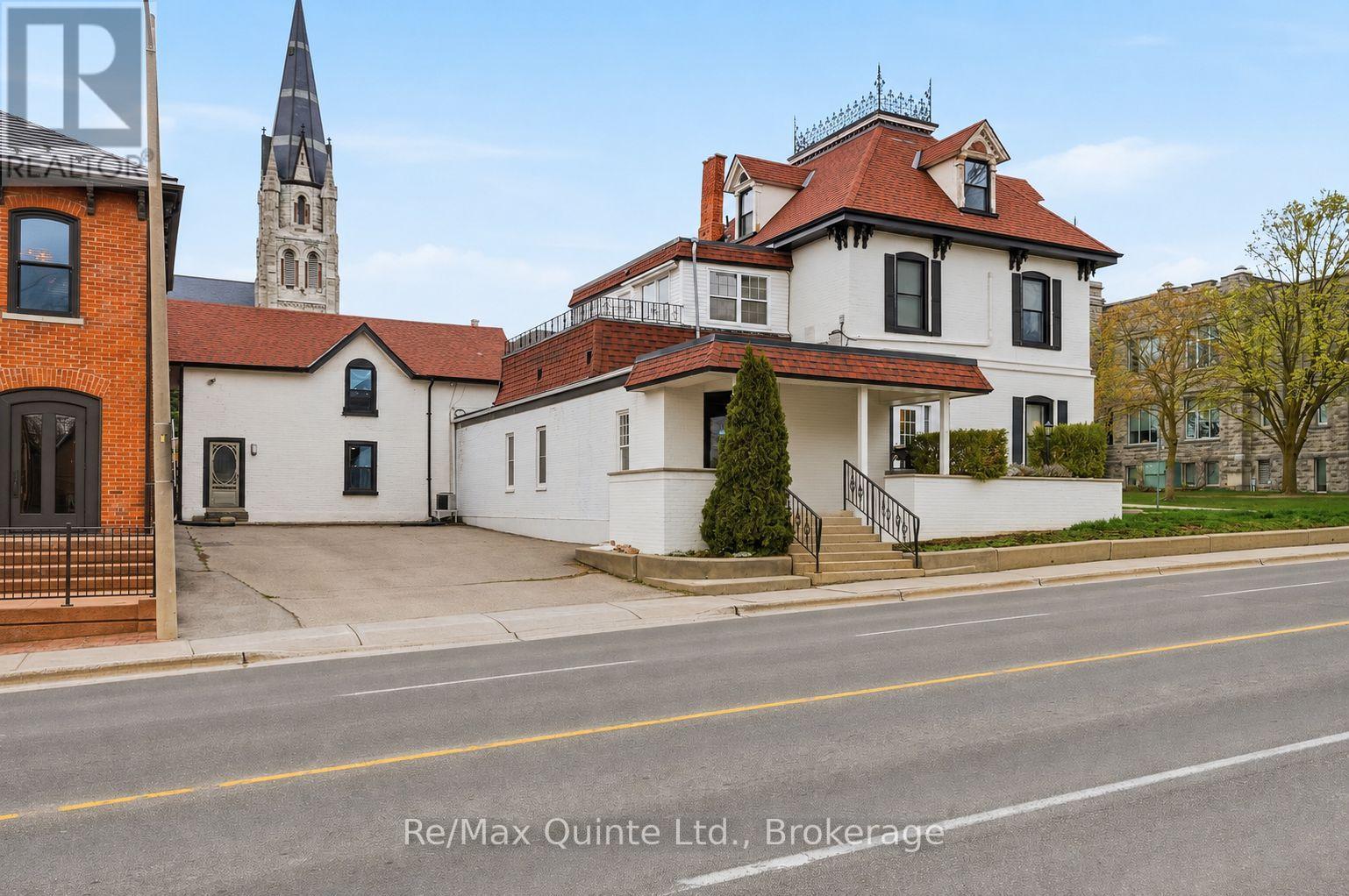 60 Victoria Avenue, Belleville, Ontario  K8N 5G2 - Photo 1 - X13249070