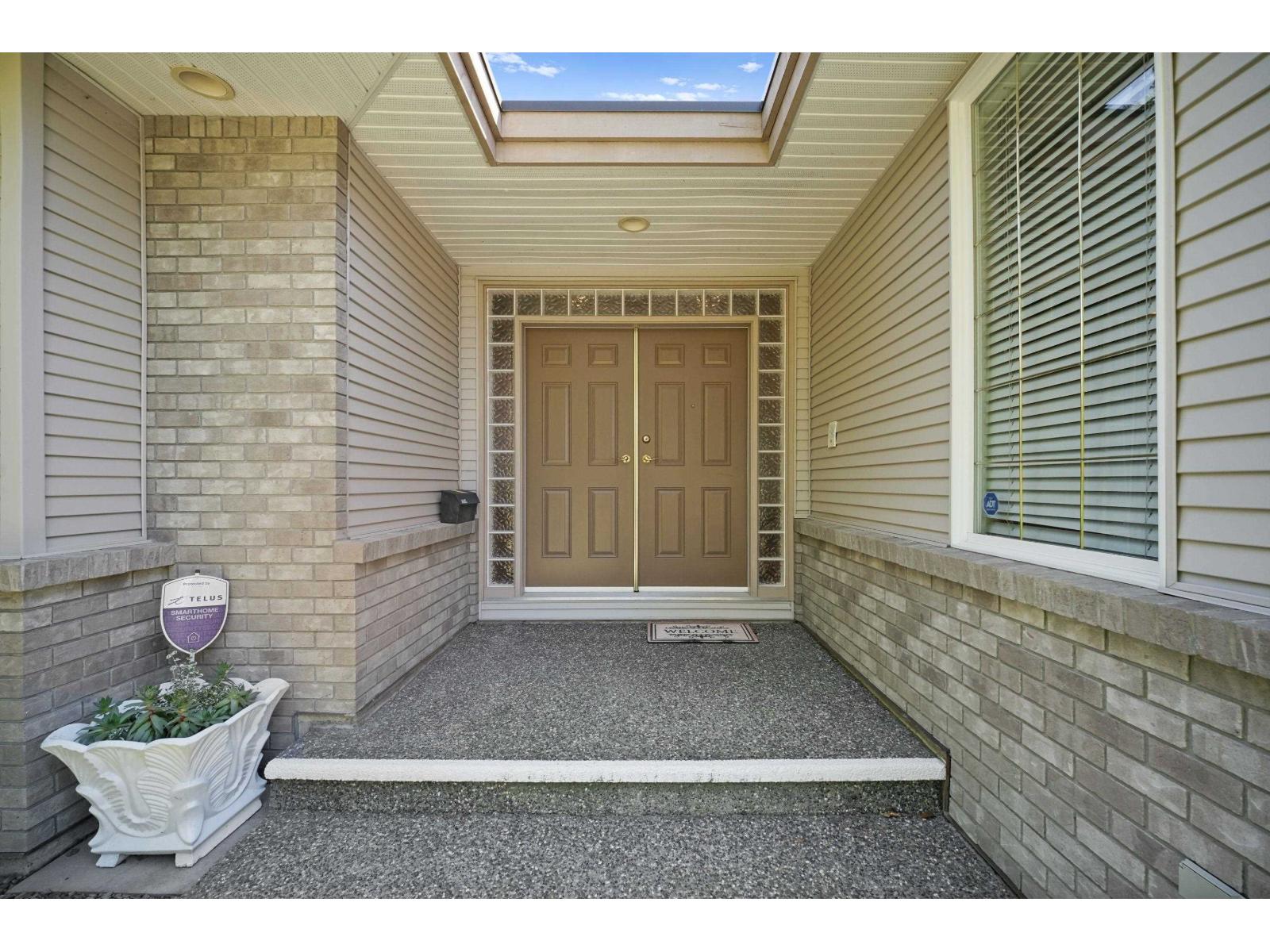 21106 44a Avenue, Langley, British Columbia  V3A 8P9 - Photo 3 - R3132677