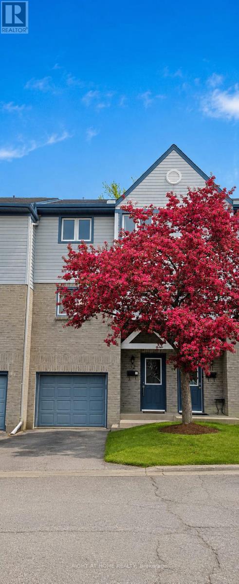 32 - 589 BEECHWOOD DRIVE N, Waterloo, Ontario