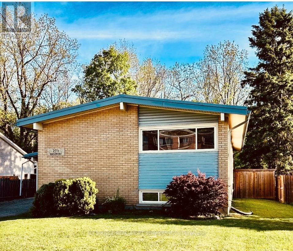 273 SAULSBURY STREET, Strathroy-Caradoc, Ontario