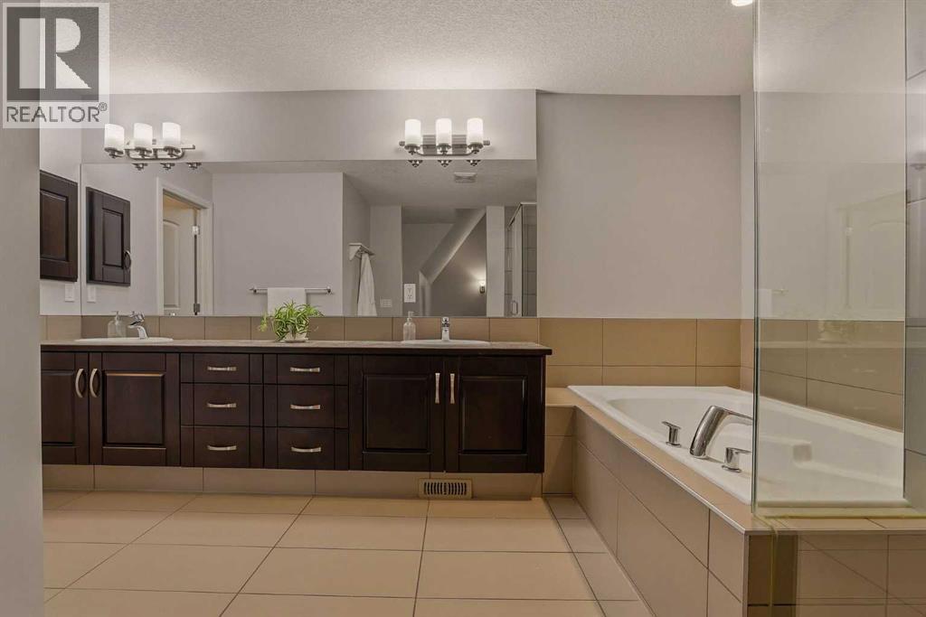 127 Marquis Grove Se, Calgary, Alberta  T3M 1M6 - Photo 33 - A2317001