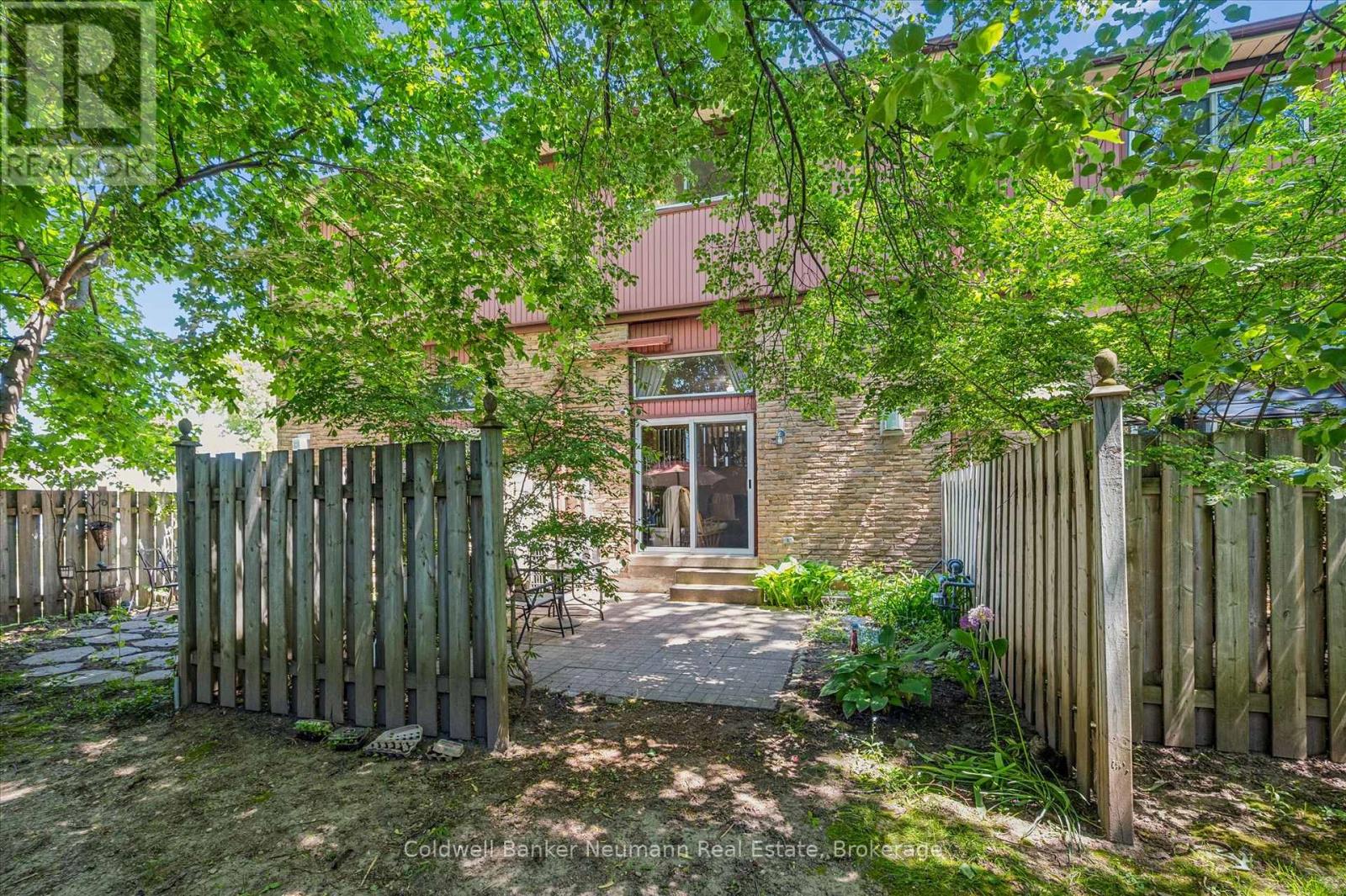 2 - 2 Worton Avenue, Guelph, Ontario N1H 7C5 - Photo 31 - X13249126