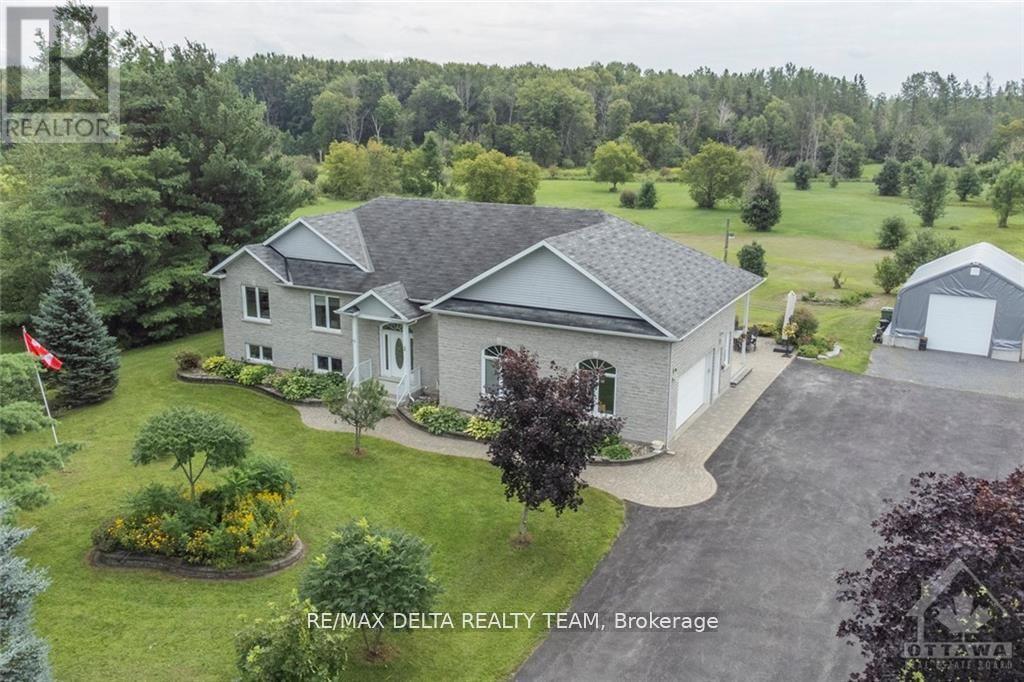 3782 ETIENNE ROAD, Ottawa, Ontario