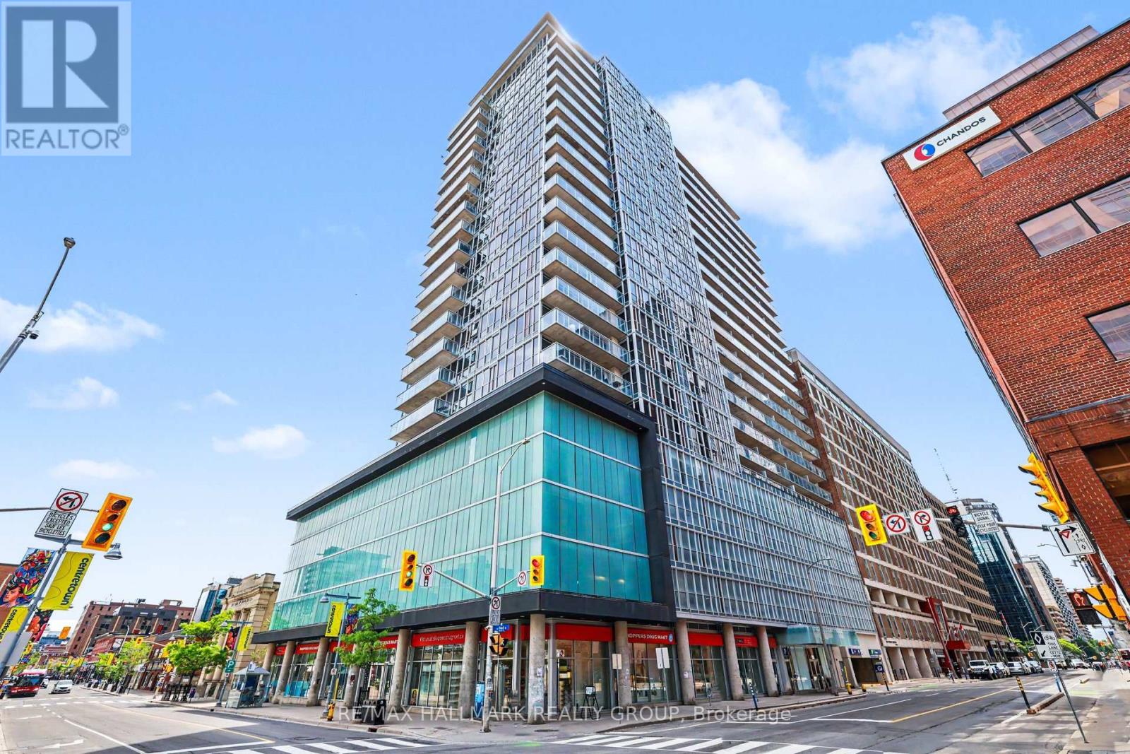1103 - 324 Laurier Avenue, Ottawa, Ontario  K1P 0A4 - Photo 1 - X13248870