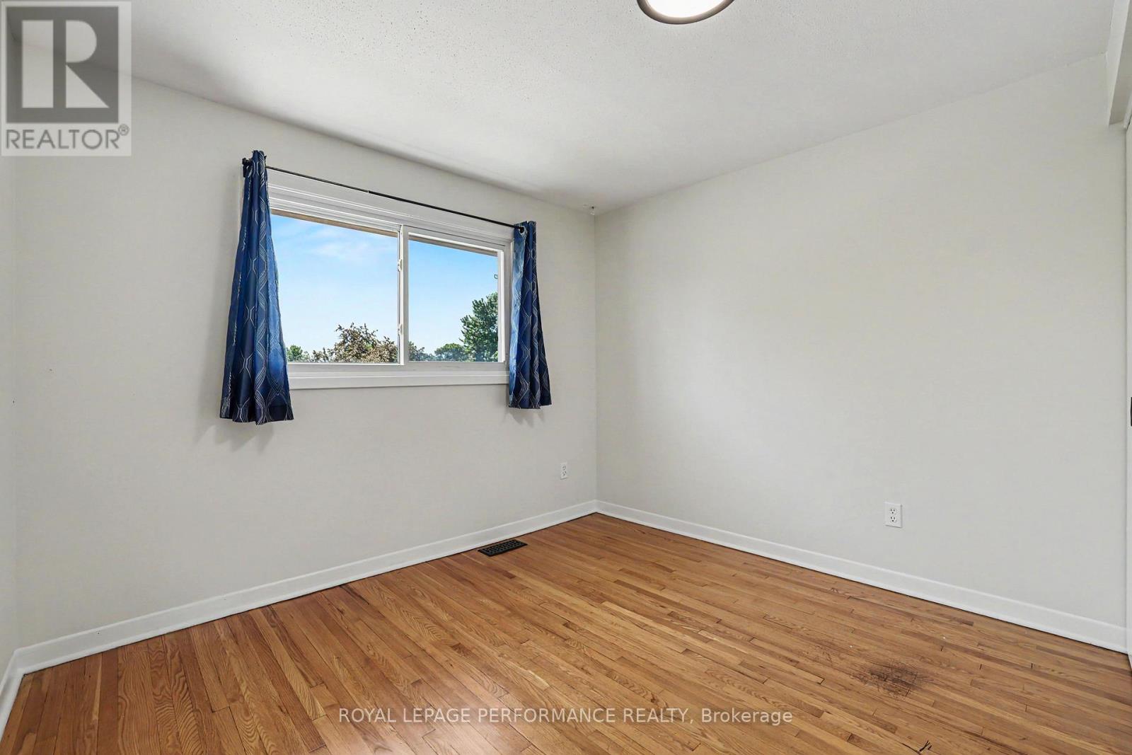 29 Aldercrest Drive, Ottawa, Ontario  K2G 1P8 - Photo 10 - X13249104