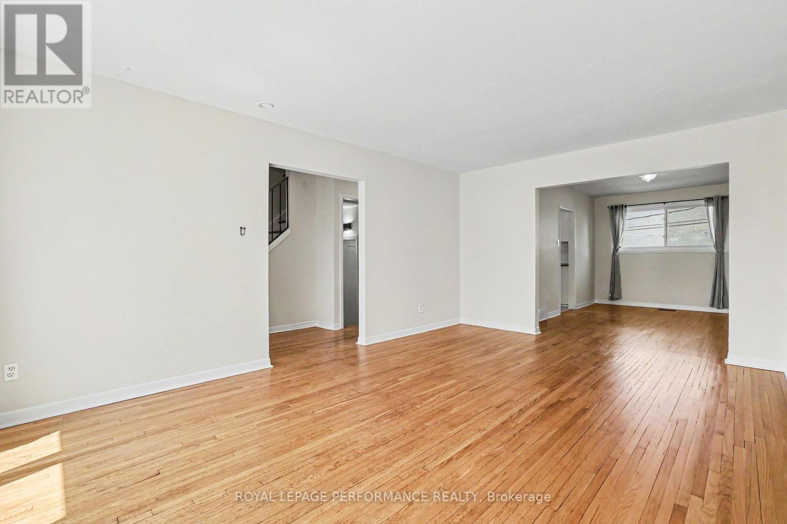 29 Aldercrest Drive, Ottawa, Ontario  K2G 1P8 - Photo 4 - X13249104