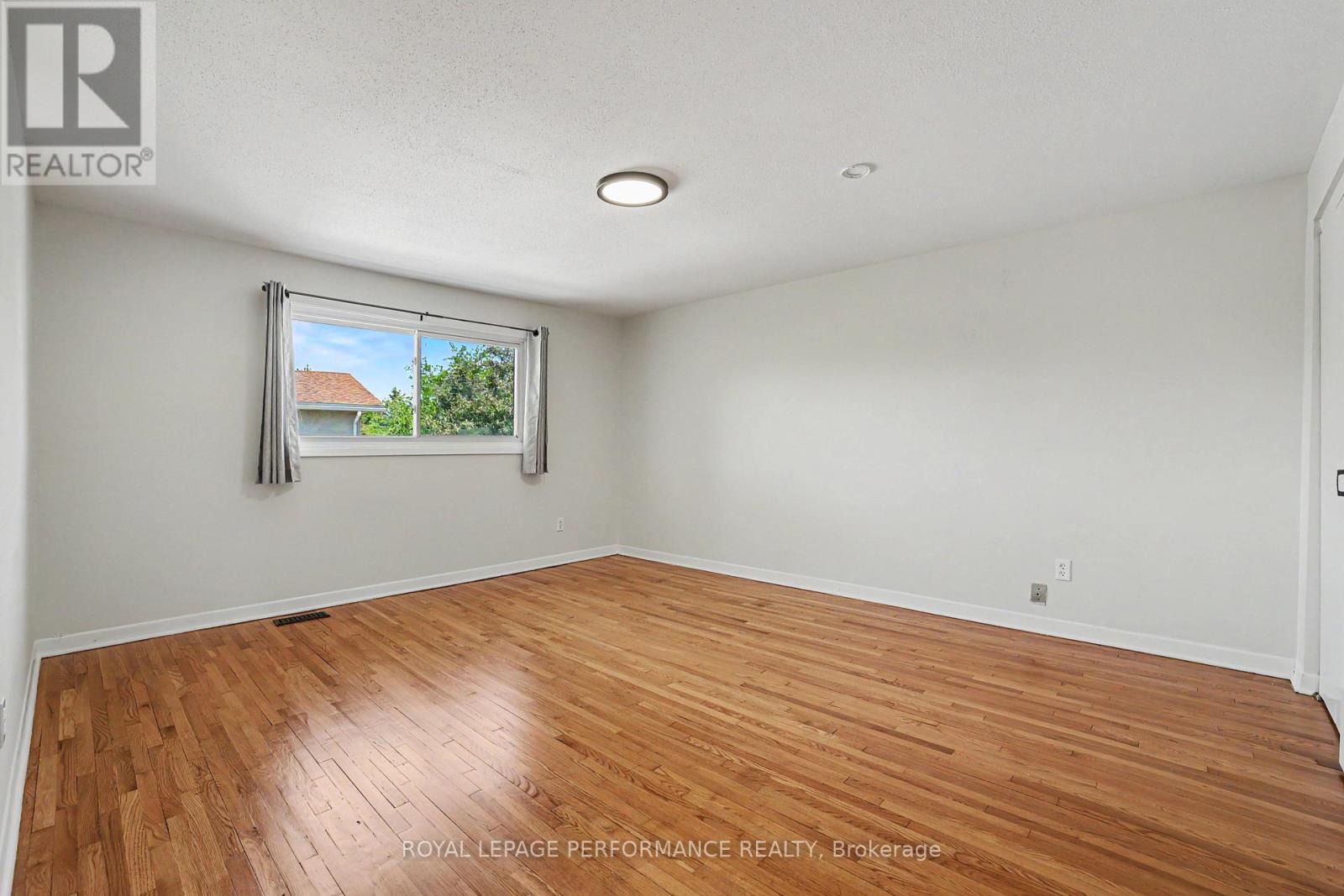 29 Aldercrest Drive, Ottawa, Ontario  K2G 1P8 - Photo 9 - X13249104