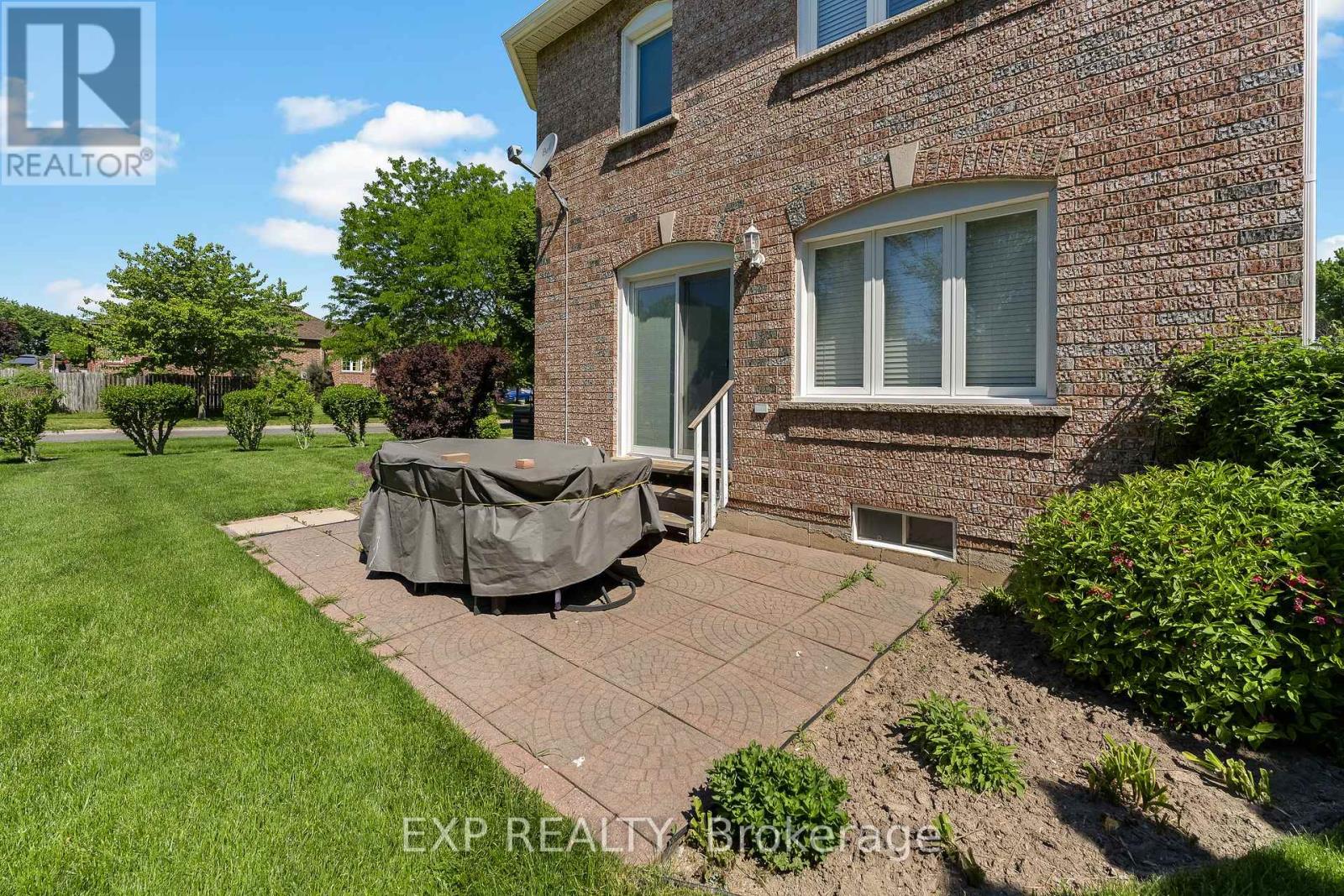 3 Madison Court E, Welland, Ontario  L3C 7G3 - Photo 40 - X13249060