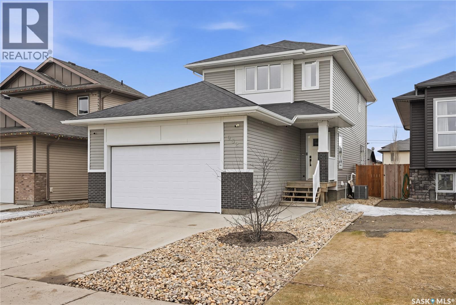 932 Rock Hill Lane, Martensville, Saskatchewan  S0K 2T1 - Photo 2 - SK038446