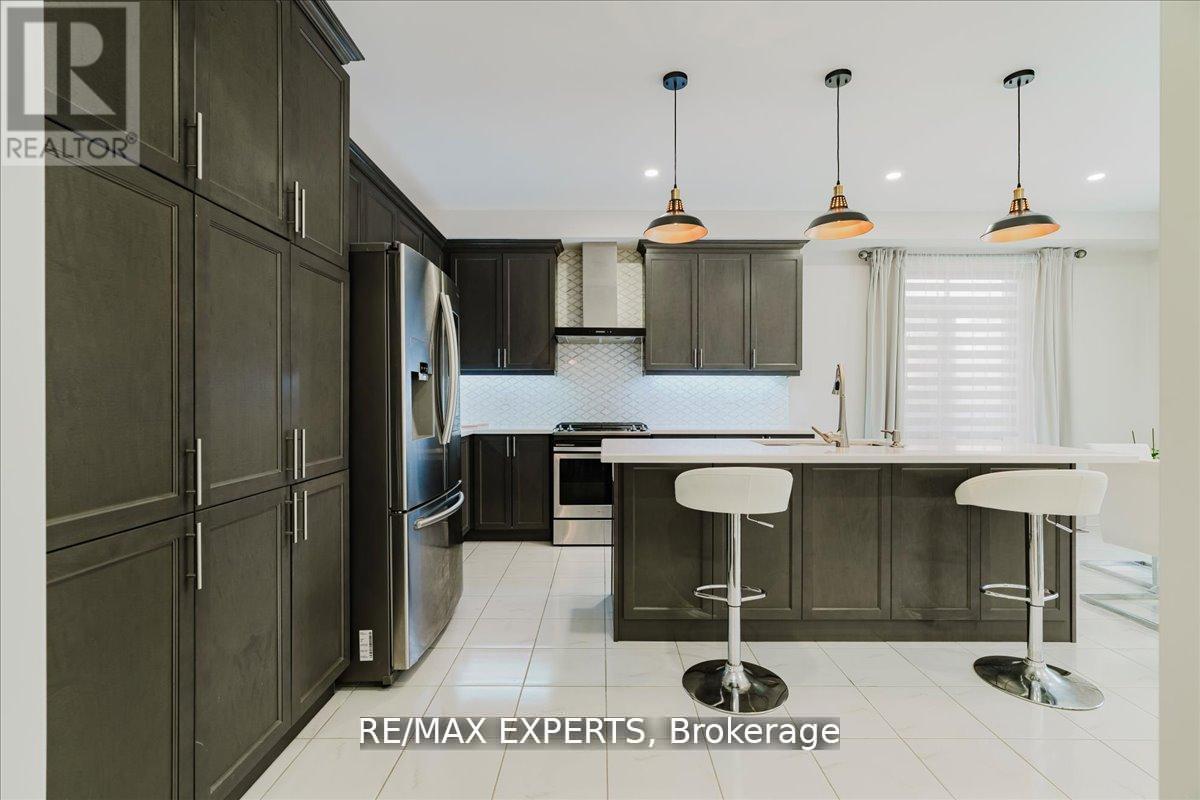 43 Lewis Avenue, Bradford West Gwillimbury, Ontario  L3Z 0X2 - Photo 20 - N13243792