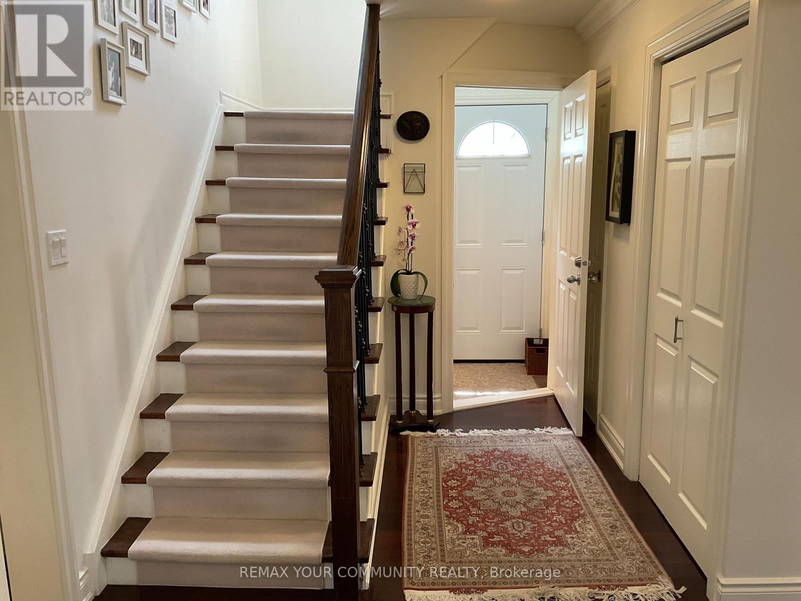 111 Springhead Gardens, Richmond Hill, Ontario  L4C 5C3 - Photo 10 - N13247962