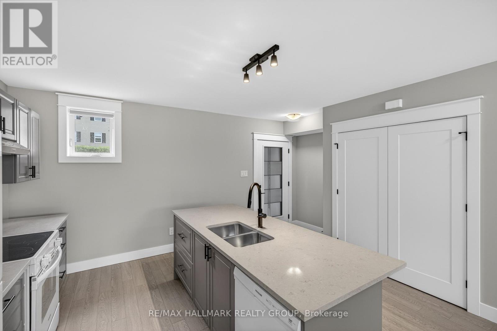 100 Welland Street, Perth, Ontario  K7H 3H7 - Photo 35 - X12004221