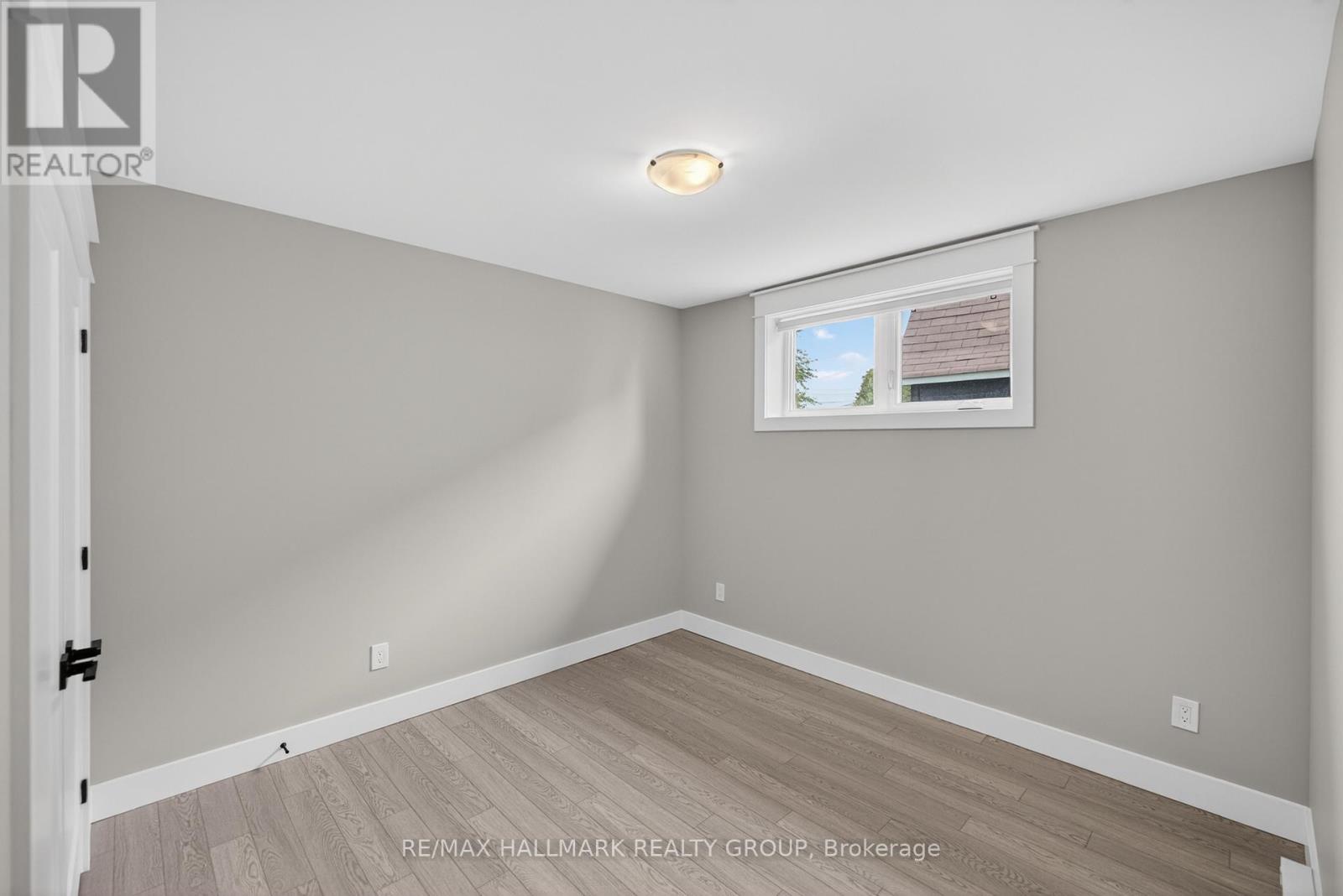 100 Welland Street, Perth, Ontario  K7H 3H7 - Photo 38 - X12004221
