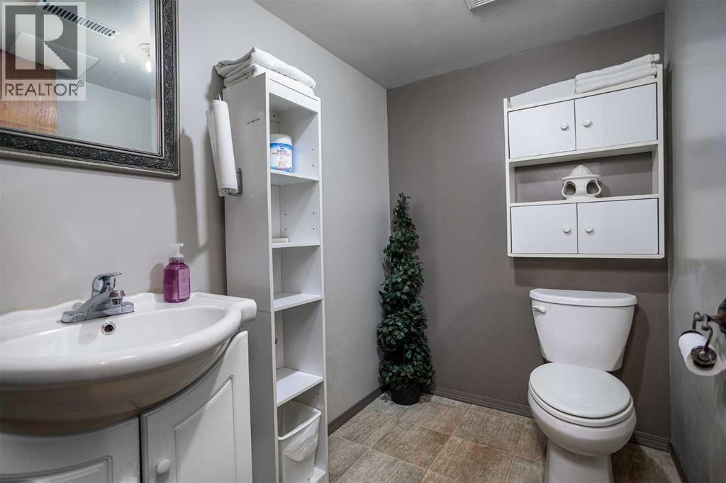 70 Nootka Road, Leduc, Alberta  T9E 4J6 - Photo 17 - A2315664