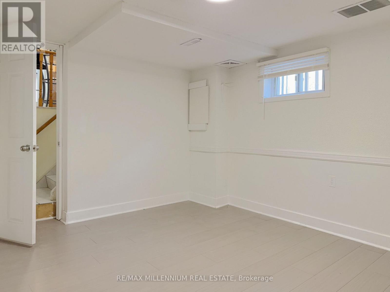 120 Duncanwoods Drive, Toronto, Ontario  M9L 2E1 - Photo 28 - W13218462