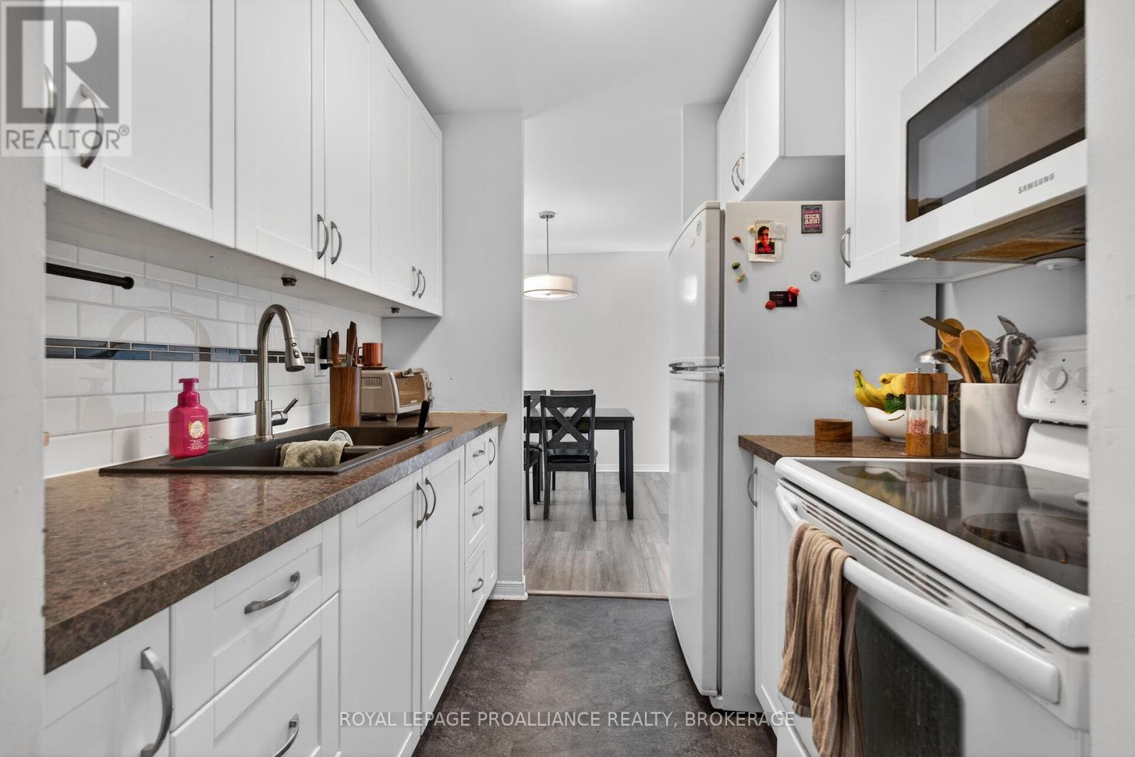206 - 17 Eldon Hall Place, Kingston, Ontario K7M 7H5 - Photo 11 - X13248824