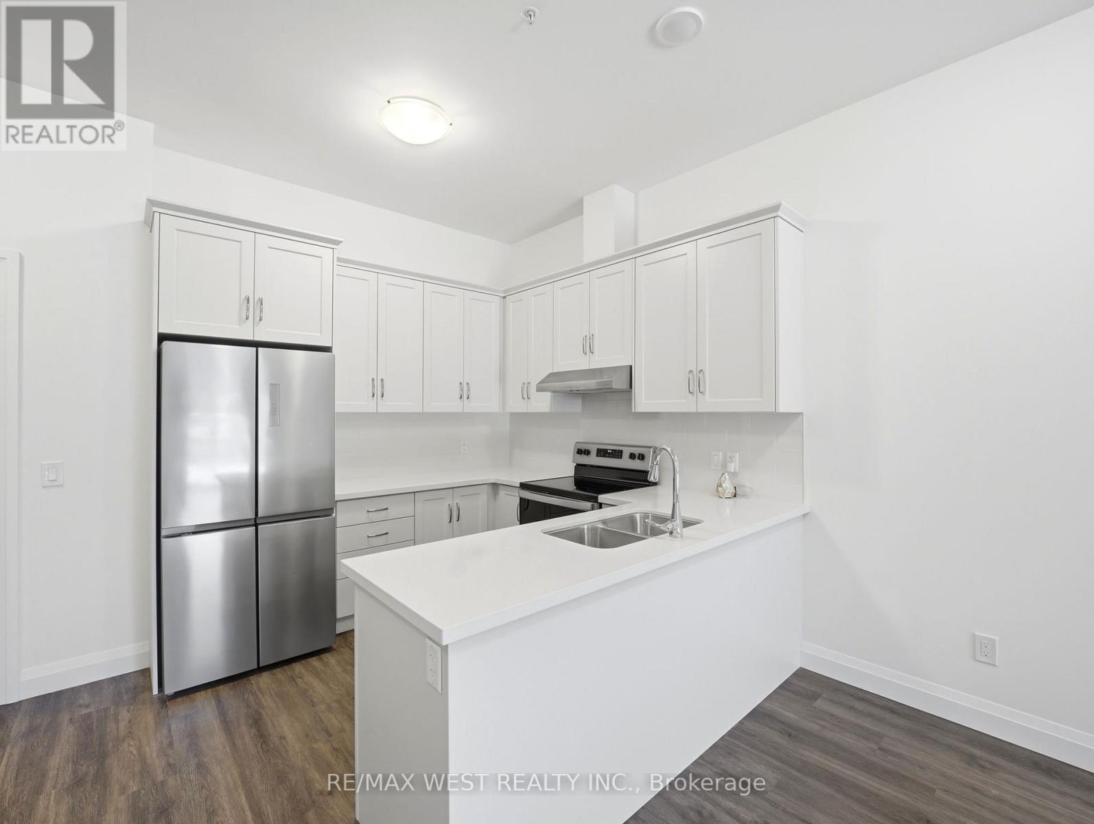 101 - 30 HAMILTON STREET S, Hamilton, Ontario