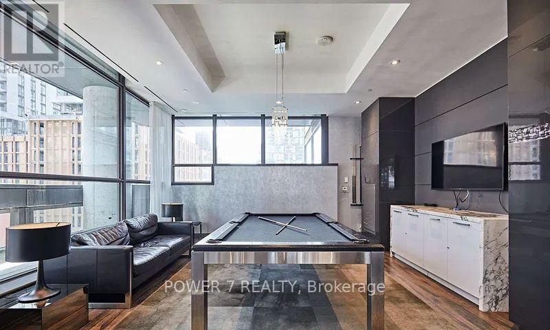 1903 - 290 Adelaide Street W, Toronto, Ontario  M5V 1P6 - Photo 8 - C13248858