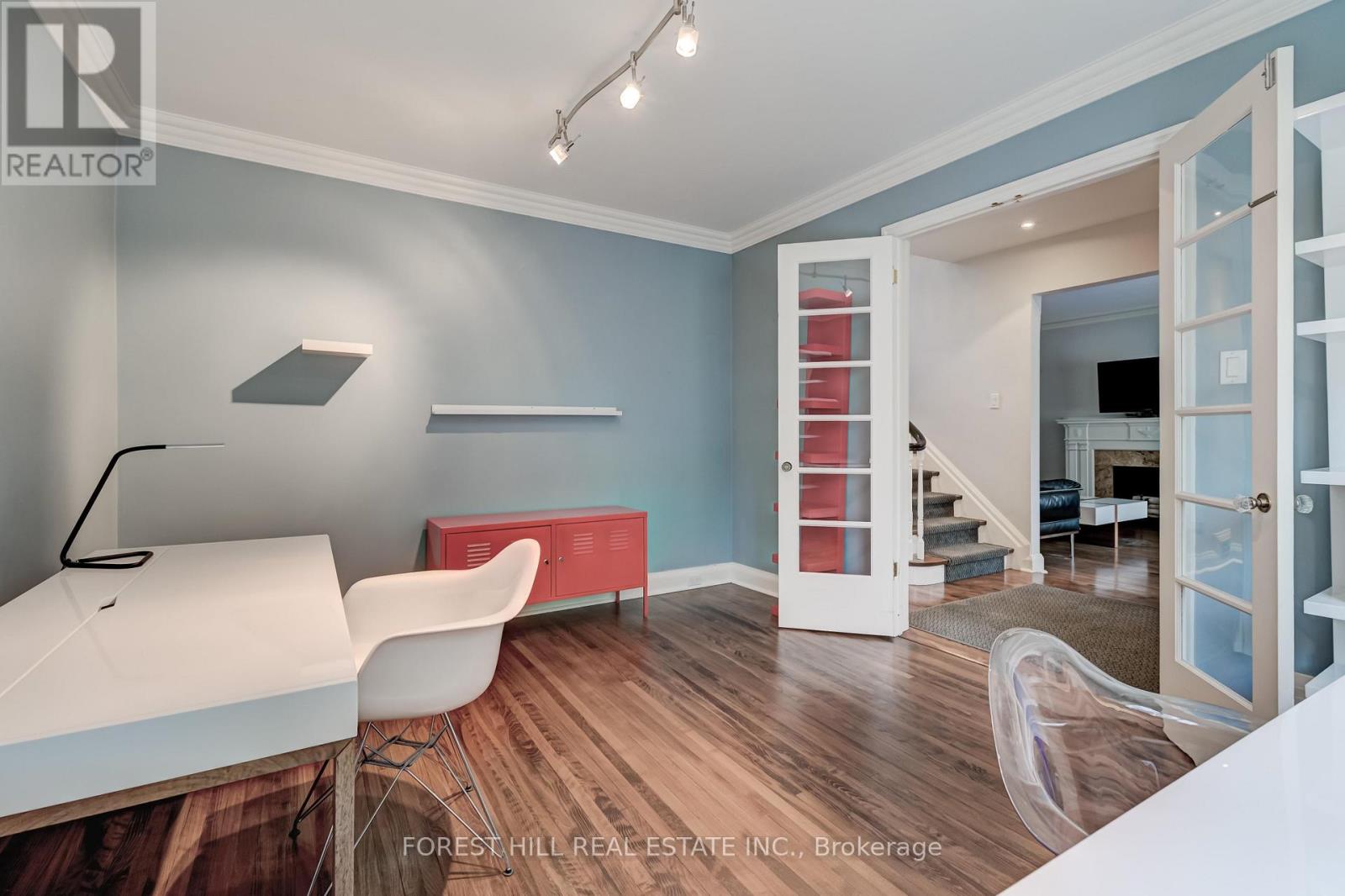 112 DEWBOURNE AVENUE Toronto (Humewood-Cedarvale), ON M6C 1Y7