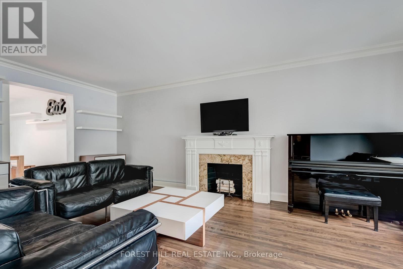 112 DEWBOURNE AVENUE Toronto (Humewood-Cedarvale), ON M6C 1Y7