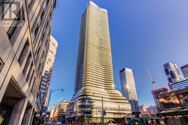 3705 - 11 WELLESLEY STREET W, Toronto, Ontario
