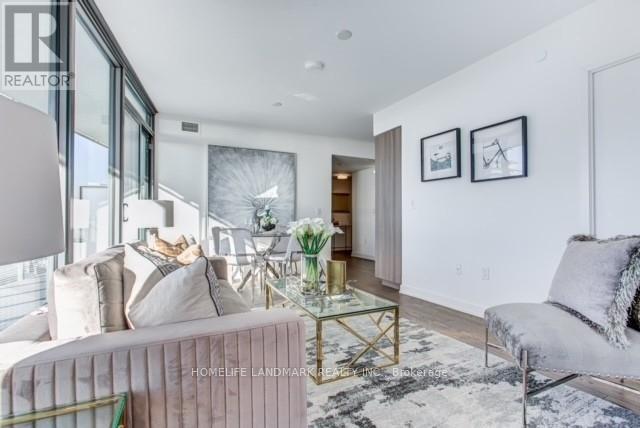 3705 - 11 Wellesley Street W, Toronto, Ontario  M4Y 0G4 - Photo 9 - C13248890