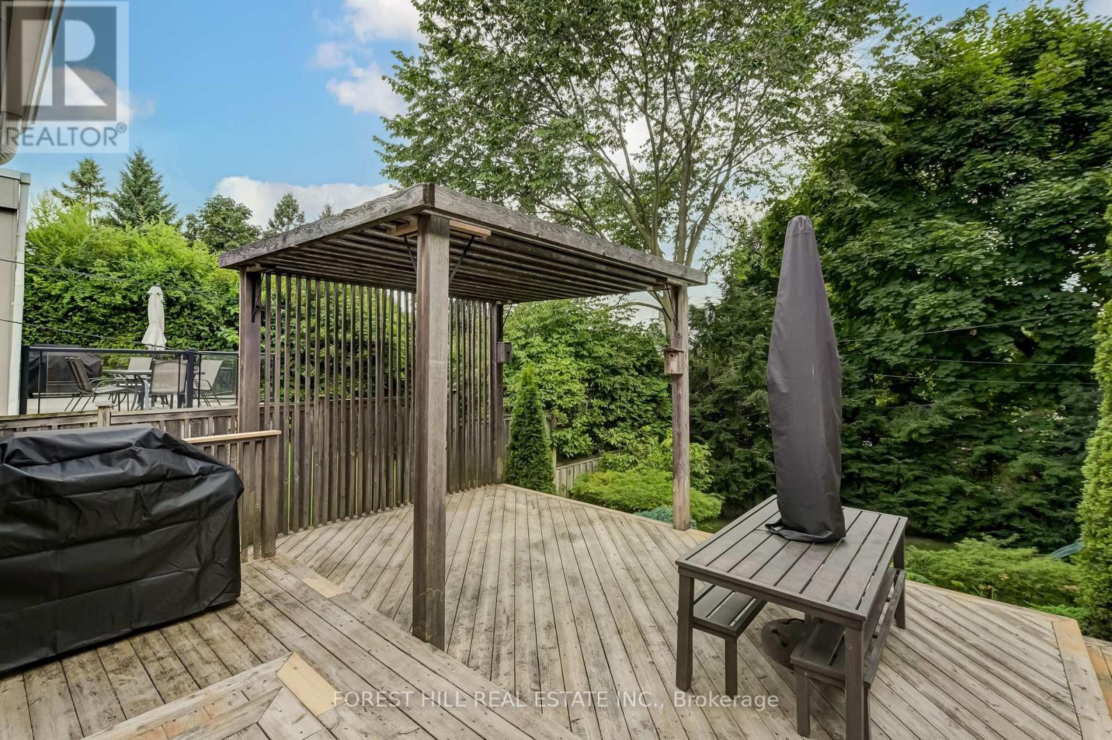 112 Dewbourne Avenue, Toronto, Ontario  M6C 1Y7 - Photo 28 - C13248938