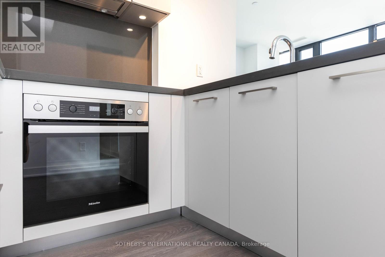 2510 - 188 Cumberland Street, Toronto, Ontario  M5R 2G3 - Photo 8 - C13248976