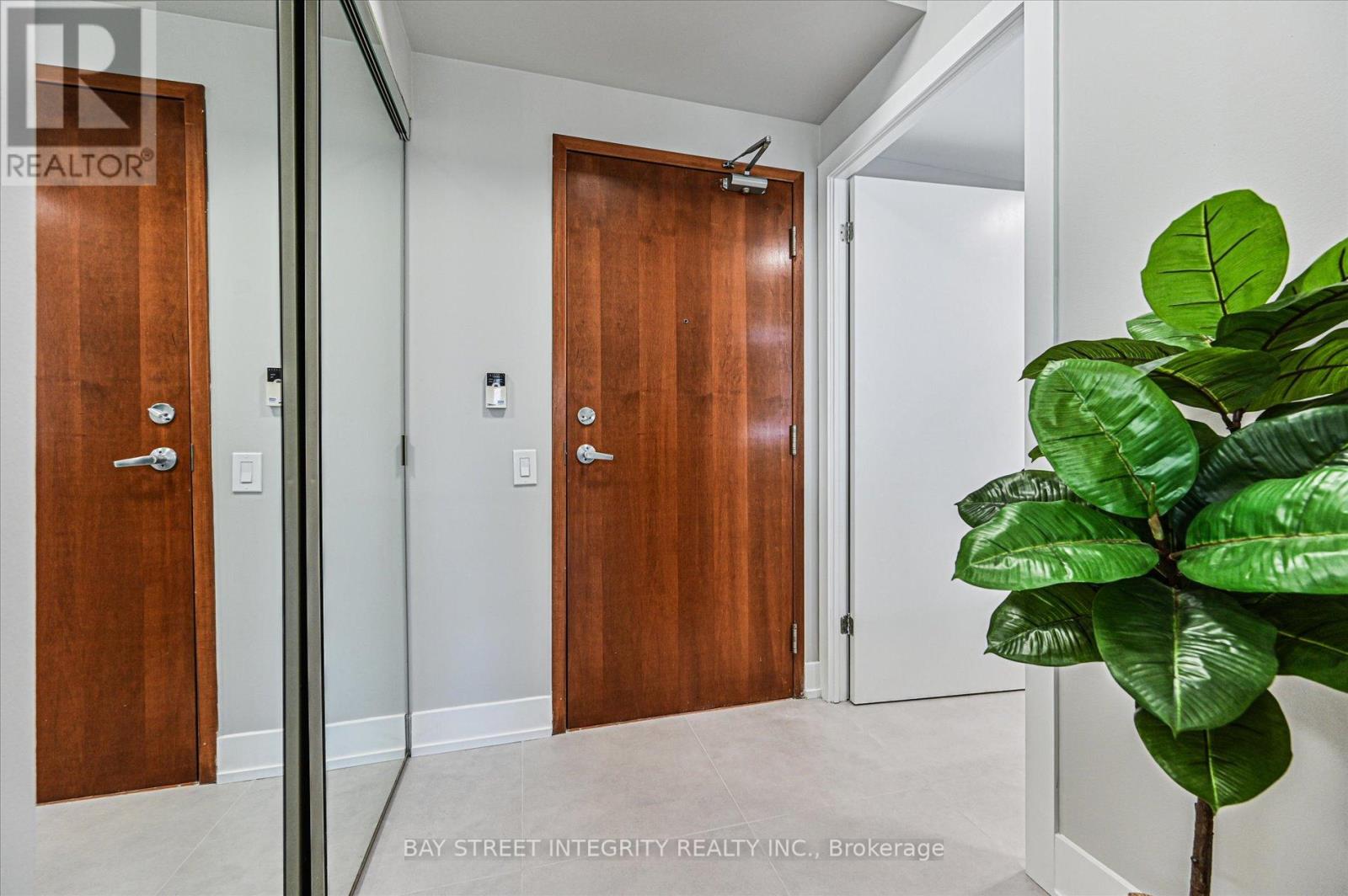 512w - 500 Queens Quay W, Toronto, Ontario  M5V 3K8 - Photo 4 - C13249008