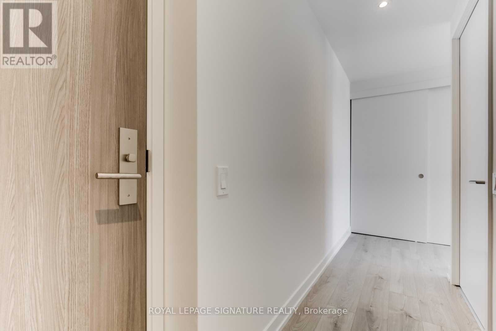 903 - 161 Roehampton Avenue, Toronto, Ontario  M4P 0C8 - Photo 2 - C13249084