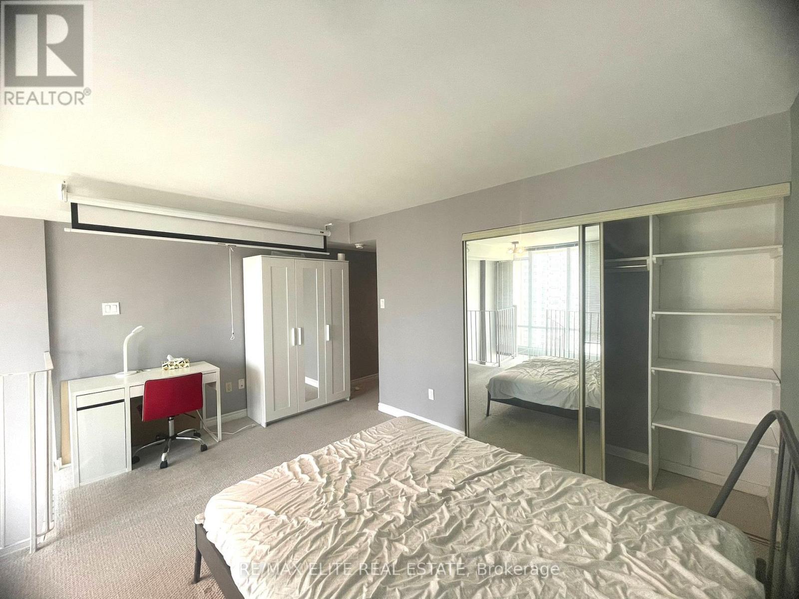 1502 - 25 Maitland Street, Toronto, Ontario  M4Y 2W1 - Photo 11 - C13249138