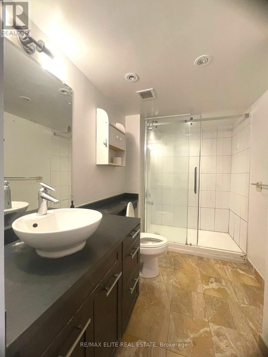 1502 - 25 Maitland Street, Toronto, Ontario  M4Y 2W1 - Photo 13 - C13249138