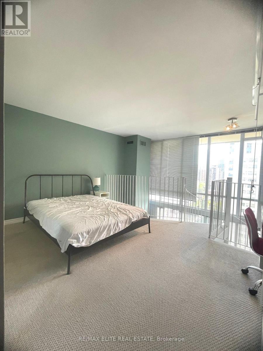 1502 - 25 Maitland Street, Toronto, Ontario  M4Y 2W1 - Photo 9 - C13249138