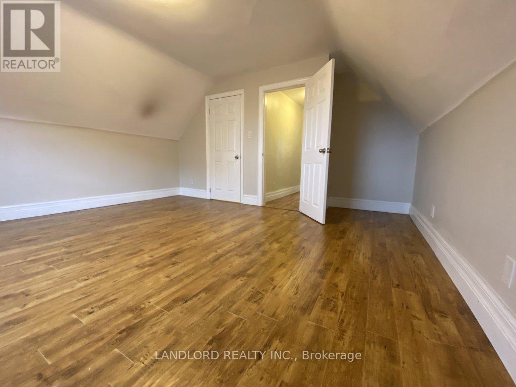 Upper - 412 Dovercourt Road, Toronto, Ontario  M6J 3E7 - Photo 14 - C13249176