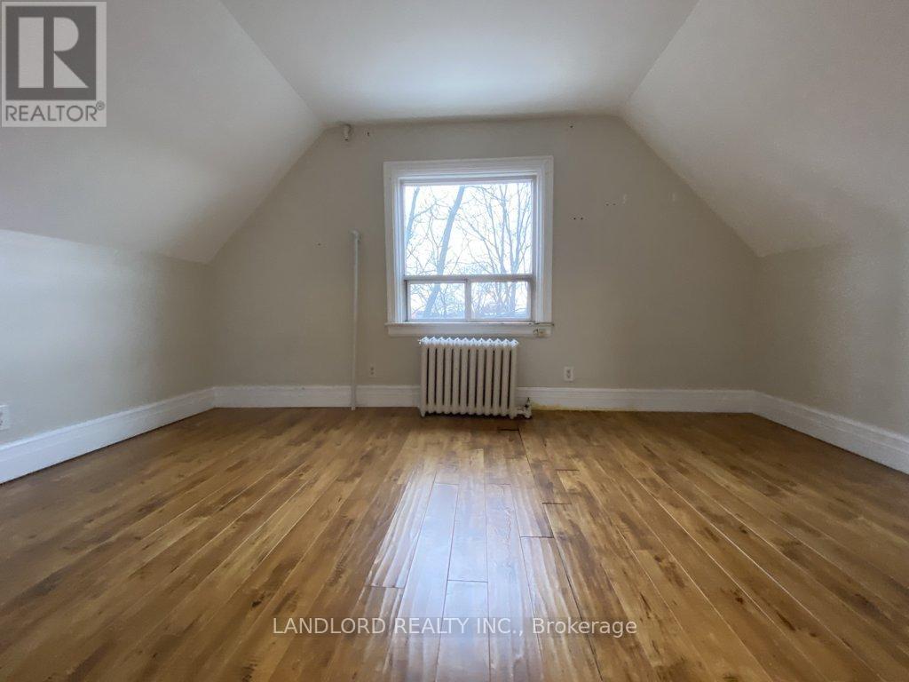Upper - 412 Dovercourt Road, Toronto, Ontario  M6J 3E7 - Photo 20 - C13249176