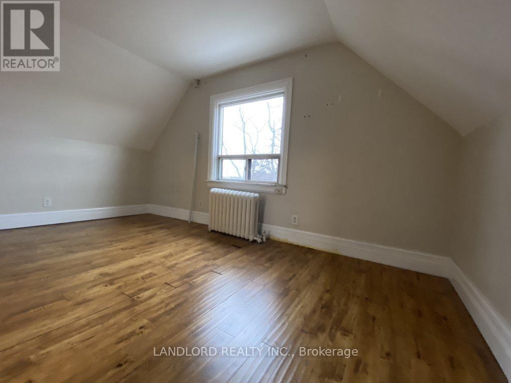 Upper - 412 Dovercourt Road, Toronto, Ontario  M6J 3E7 - Photo 22 - C13249176
