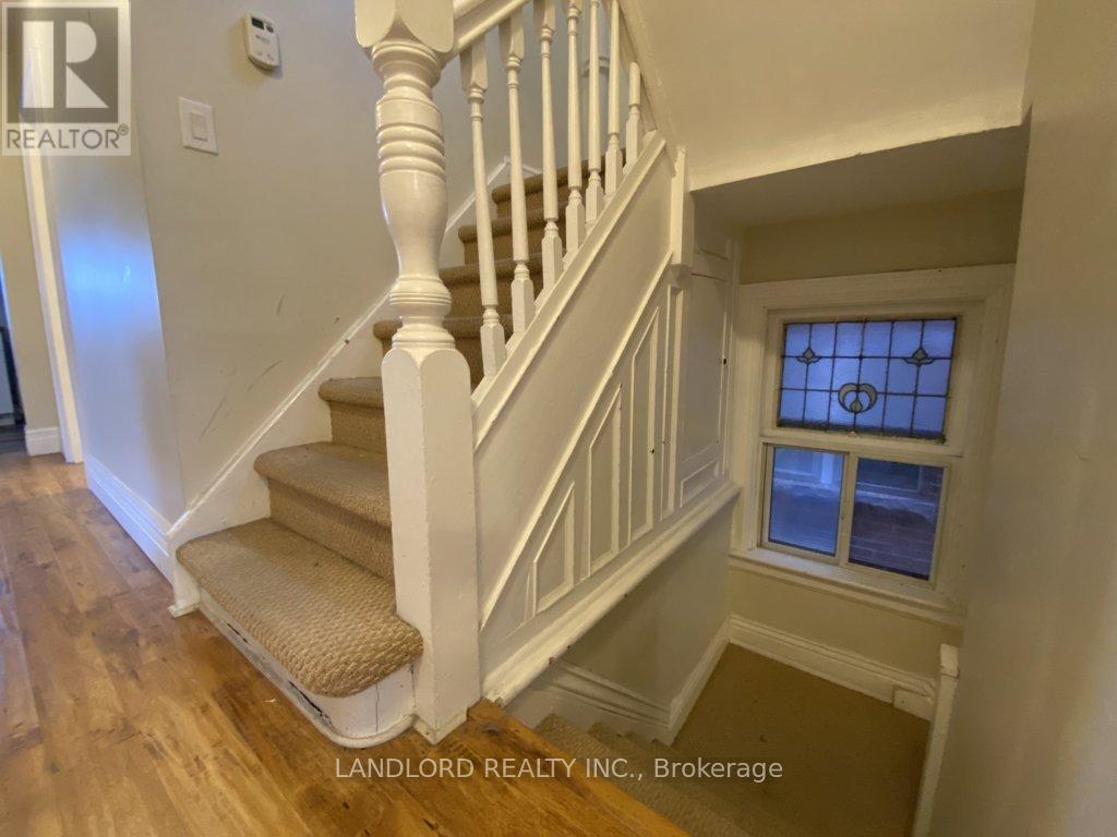 Upper - 412 Dovercourt Road, Toronto, Ontario  M6J 3E7 - Photo 24 - C13249176