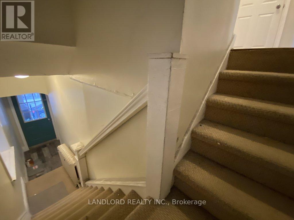 Upper - 412 Dovercourt Road, Toronto, Ontario  M6J 3E7 - Photo 25 - C13249176