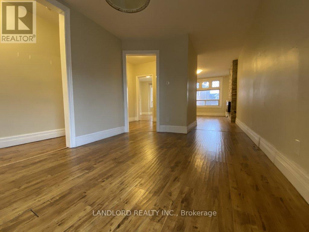 Upper - 412 Dovercourt Road, Toronto, Ontario  M6J 3E7 - Photo 4 - C13249176