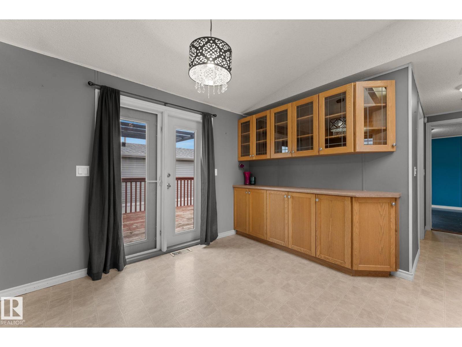 1592 Jubilee Dr, Sherwood Park, Alberta  T8H 2M9 - Photo 16 - E4492081