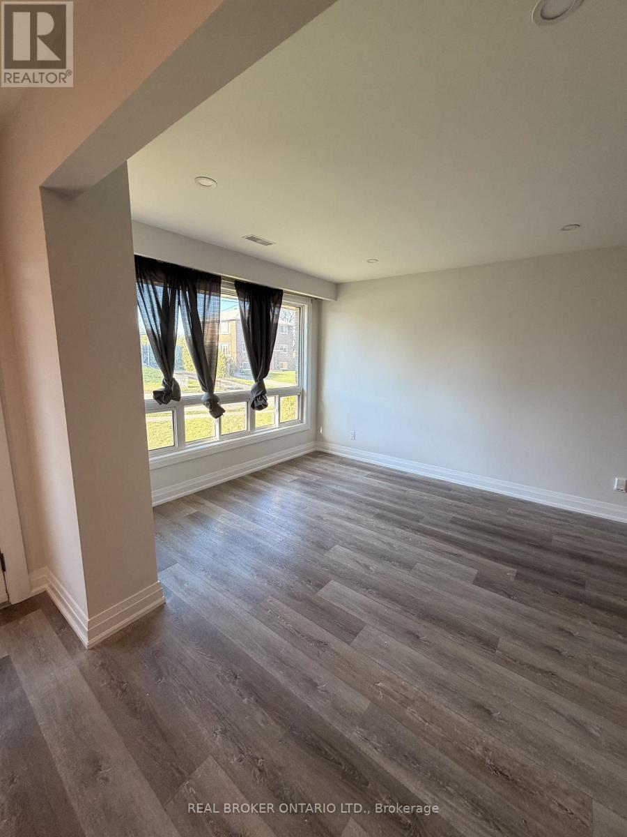 Main - 653 Athol Street E, Oshawa, Ontario  L1H 1M2 - Photo 5 - E13248810