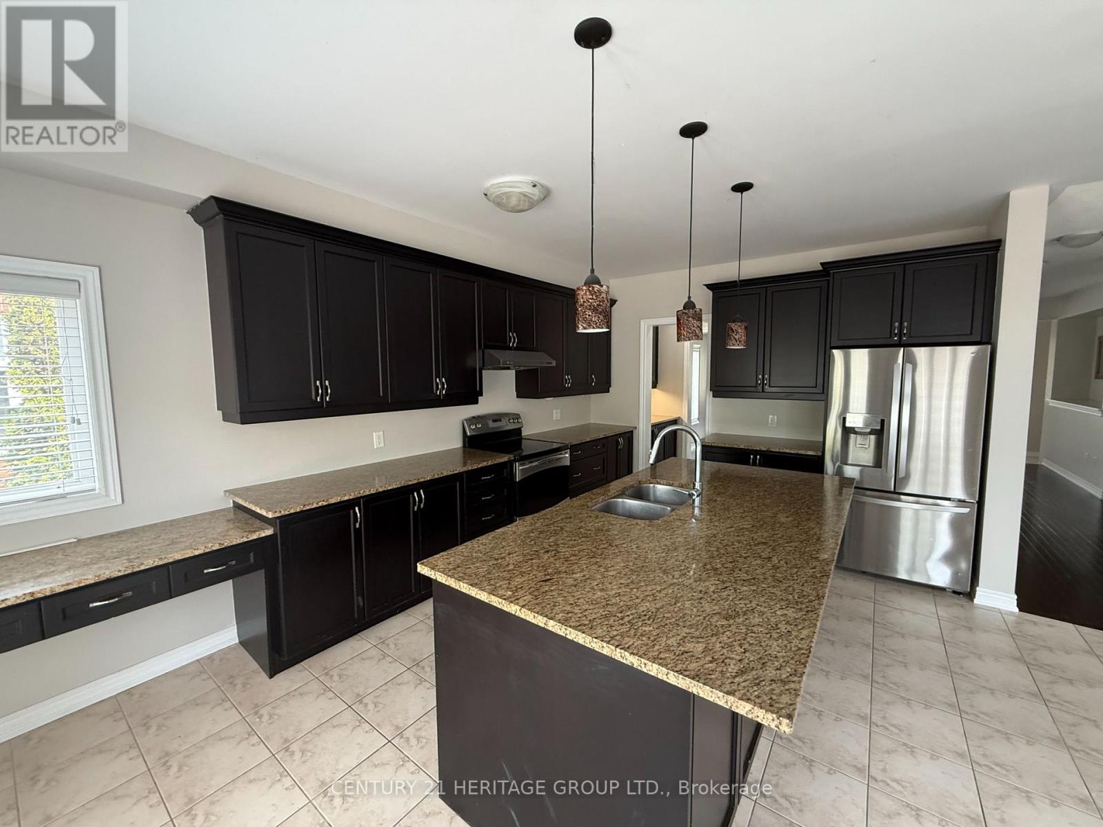 320 Shipway Avenue, Clarington, Ontario  L1B 0C1 - Photo 5 - E13248886