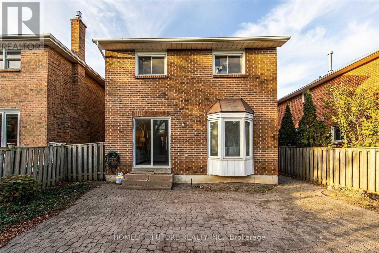 Main - 38 Parade Square, Toronto, Ontario  M1C 3T6 - Photo 16 - E13248960