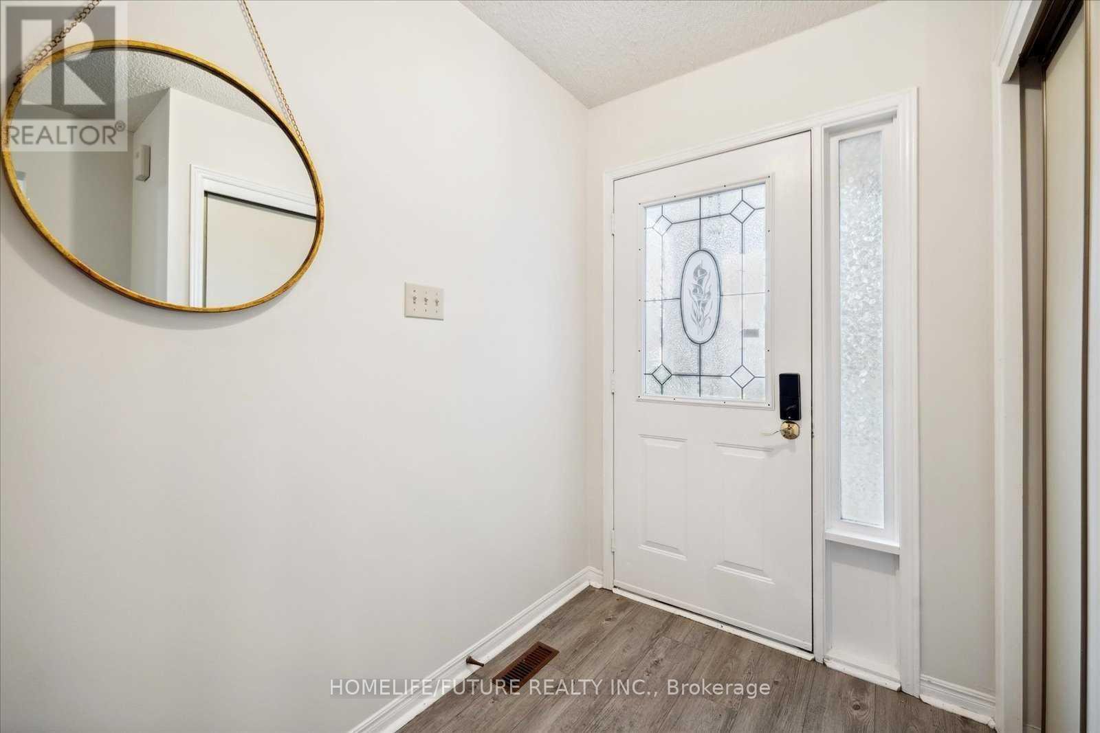 Main - 38 Parade Square, Toronto, Ontario  M1C 3T6 - Photo 2 - E13248960