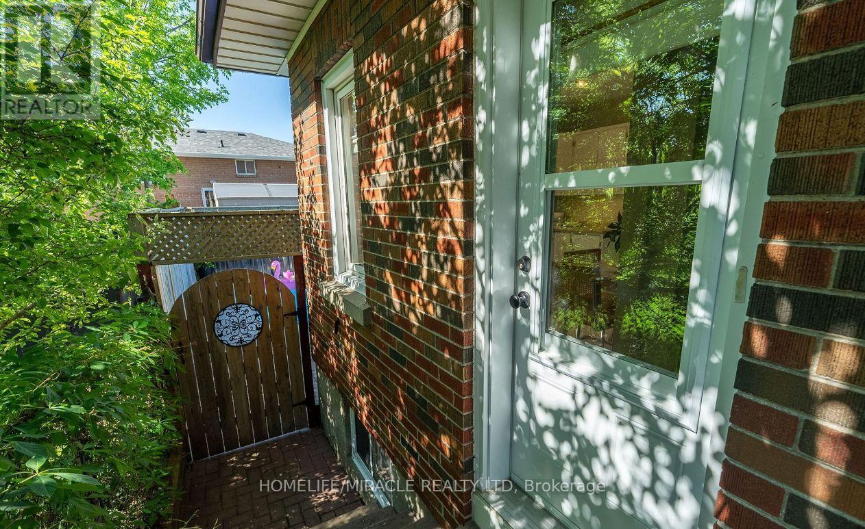 Basement - 460 Fairleigh Avenue, Oshawa, Ontario  L1J 2W5 - Photo 2 - E13249068